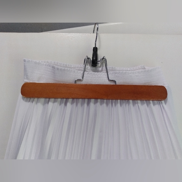 White Asymmetrical maxi - Picture 3 of 8